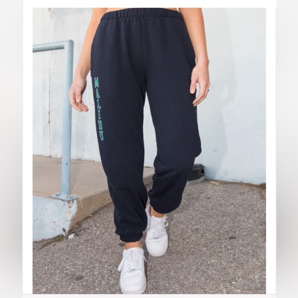 Brandy Melville Rosa Malibu Sweatpants - Picture 1 of 3